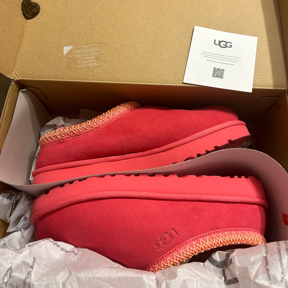 NWT ugg Tasman slippers